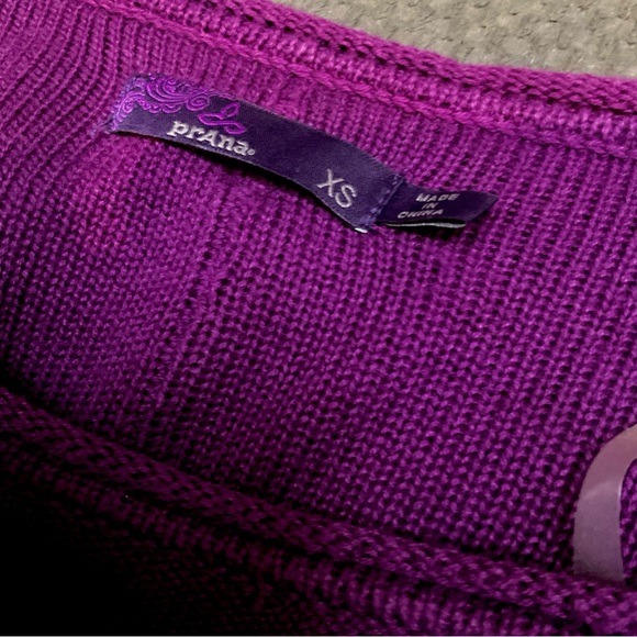 Prana Sweater - Picture 2 of 2